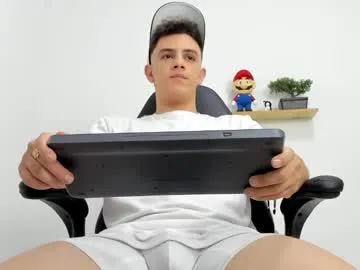 wet_dreamm22 – webcam model profile photo Image 19