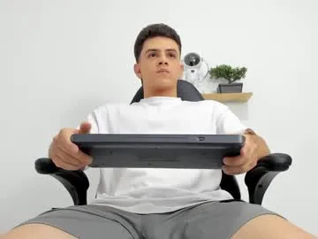 wet_dreamm22 – webcam model profile photo Image 4