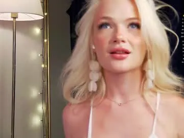 SashaVibez – webcam model profile photo Image 3