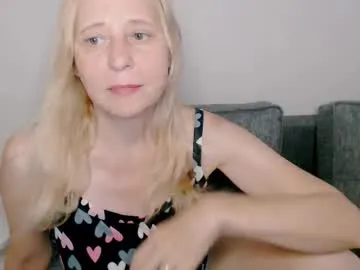 playussoftly – webcam model profile photo Image 4