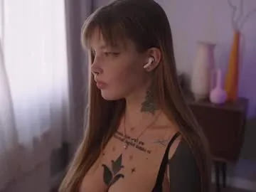 mileeena Image 7