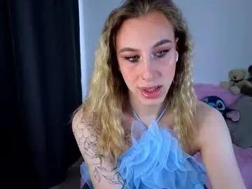 heathimogene – webcam model profile photo Image 13