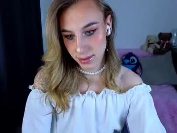 heathimogene – webcam model profile photo Image 16