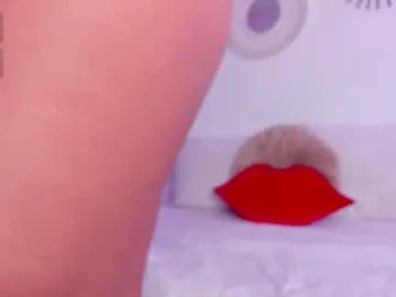 ChanelFoxi – webcam model profile photo Image 14