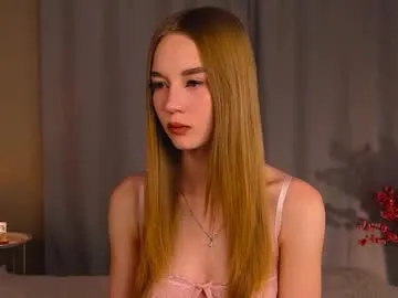 VioletFisher – webcam model profile photo Image 7