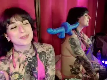 your_dolls – webcam model profile photo Image 2