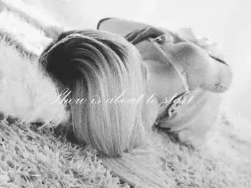 sexy_hot_friends_ – webcam model profile photo Image 16