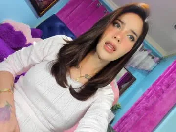 missvalentine18 – webcam model profile photo