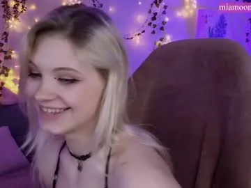 wet_dreamm22 – webcam model profile photo Image 2