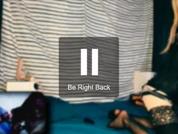 pinkadele – webcam model profile photo Image 7