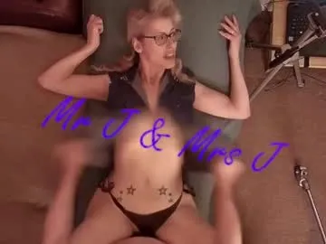 your_dolls – webcam model profile photo Image 5