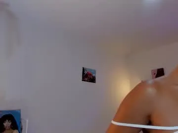 NoraTello – webcam model profile photo Image 5