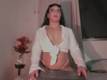 EliDupont – webcam model profile photo Image 2