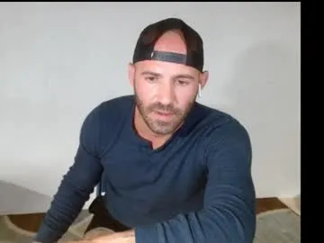 petites_perles – webcam model profile photo Image 15