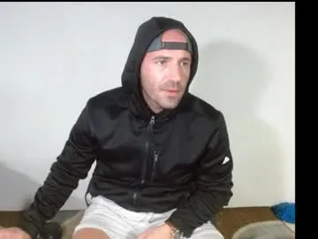 petites_perles – webcam model profile photo Image 3