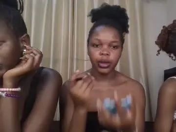 ErikaBonnie – webcam model profile photo Image 16