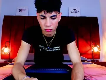 angelsofaurora – webcam model profile photo Image 3