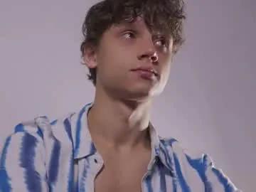 bro_friends – webcam model profile photo Image 13