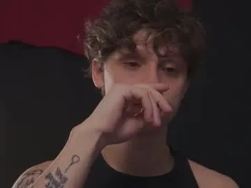 bro_friends – webcam model profile photo Image 14