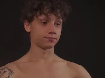 bro_friends – webcam model profile photo Image 3