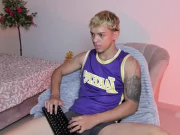mason_jr – webcam model profile photo Image 6