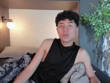 pretur_crubaa – webcam model profile photo Image 3