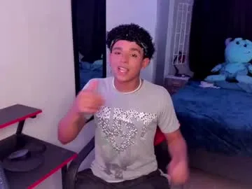 alex_islive – webcam model profile photo Image 18