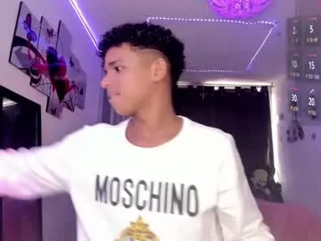 alex_islive – webcam model profile photo Image 2