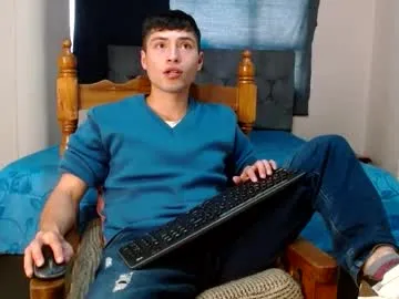 lucacharm – webcam model profile photo Image 13