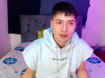 lucacharm – webcam model profile photo Image 2