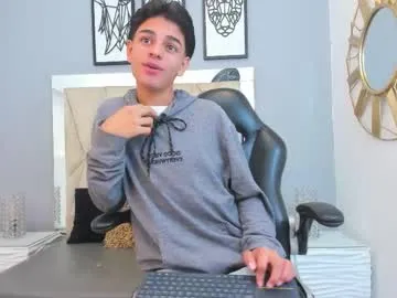 rusbigpaul – webcam model profile photo Image 11