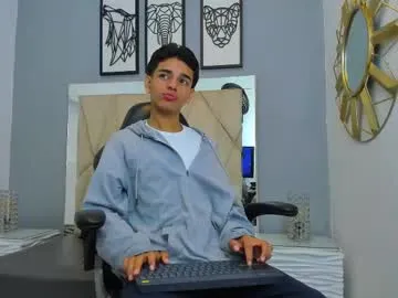 rusbigpaul – webcam model profile photo Image 4