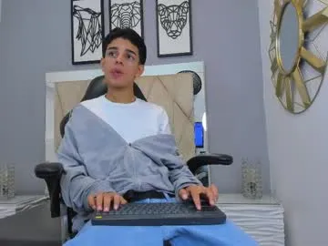 rusbigpaul – webcam model profile photo Image 5