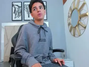 rusbigpaul – webcam model profile photo Image 9