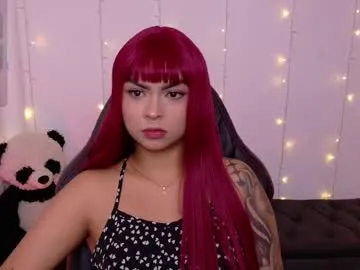 out_lust – webcam model profile photo Image 12