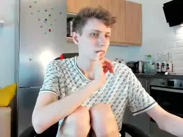 pizza_biceps – webcam model profile photo Image 7