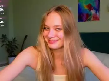 ErikaBonnie – webcam model profile photo Image 14