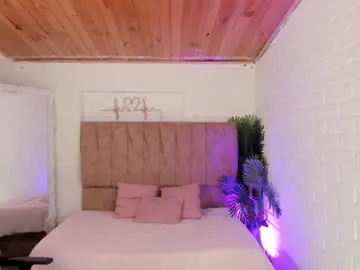 pinkadele – webcam model profile photo Image 17