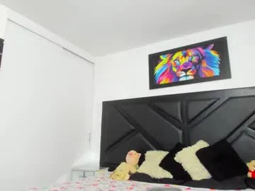 bright_diamonds_054 – webcam model profile photo Image 14