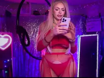 MaddieVixen – webcam model profile photo Image 2