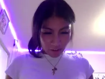 AlanaPearce – webcam model profile photo Image 2