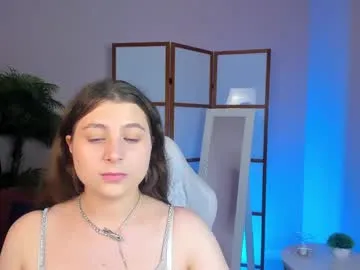 CarolinePrescott – webcam model profile photo Image 2