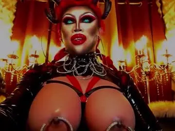 queendomcum6 Image 2