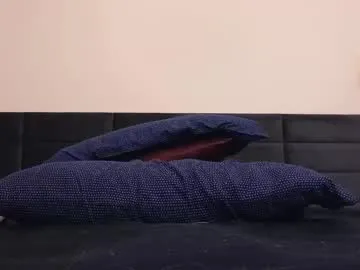 AnnieBasile – webcam model profile photo Image 8