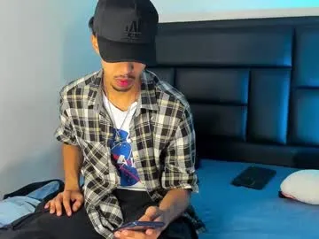 mr_maximo – webcam model profile photo Image 13