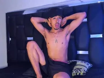 mr_maximo – webcam model profile photo Image 16