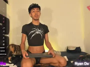 mr_maximo – webcam model profile photo Image 4