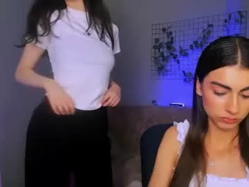 petitebubblegum – webcam model profile photo Image 11