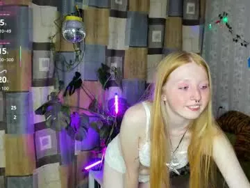 IsaBlair – webcam model profile photo Image 3