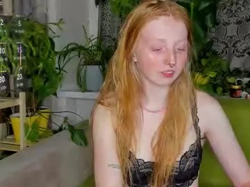 IsaBlair – webcam model profile photo Image 5